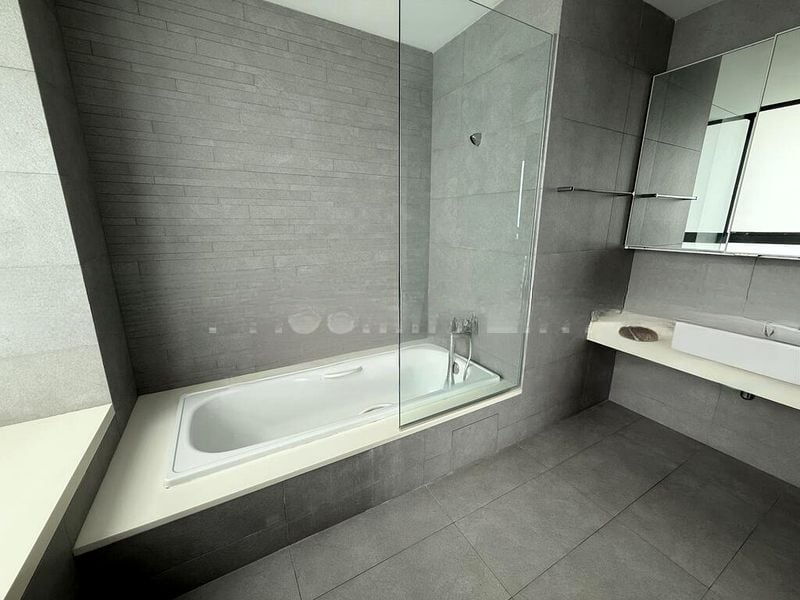 THE SUITES AT CENTRAL 7