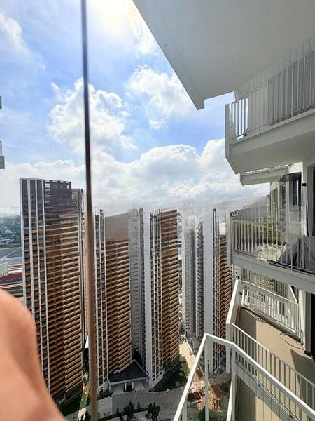 SKY HABITAT 4