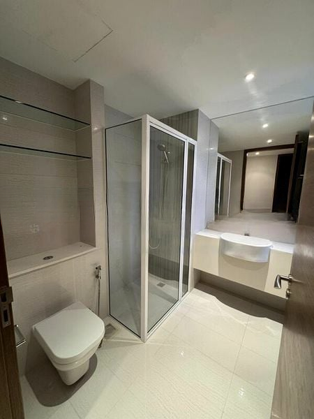 THE WHARF RESIDENCE 5