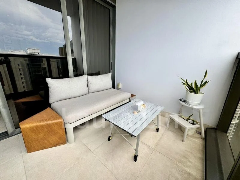 COMMONWEALTH TOWERS 14