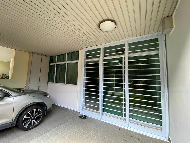 SILVER HILL 8