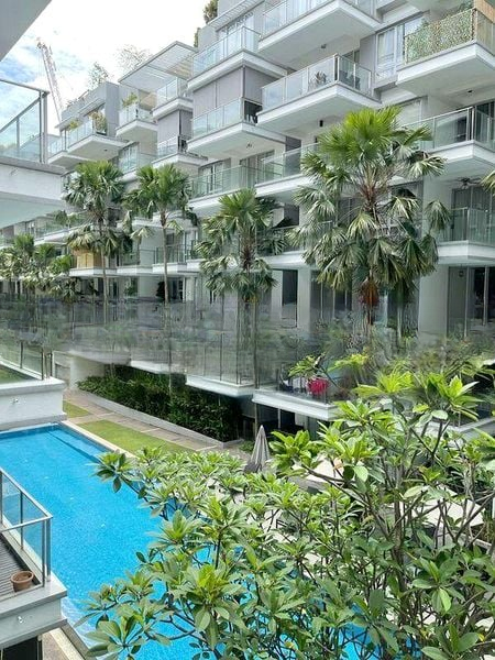8 @ MOUNT SOPHIA 1