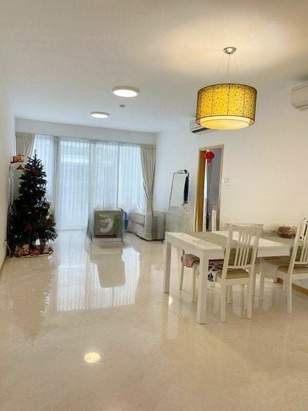 8 @ MOUNT SOPHIA 11