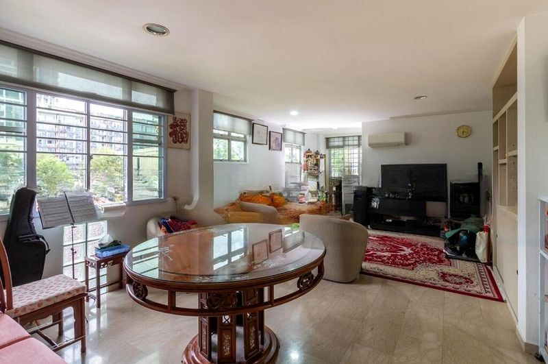 PINETREE CONDOMINIUM 12