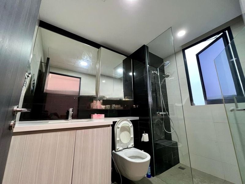GEM RESIDENCES 7