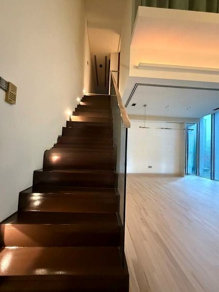 THE LINCOLN MODERN 10