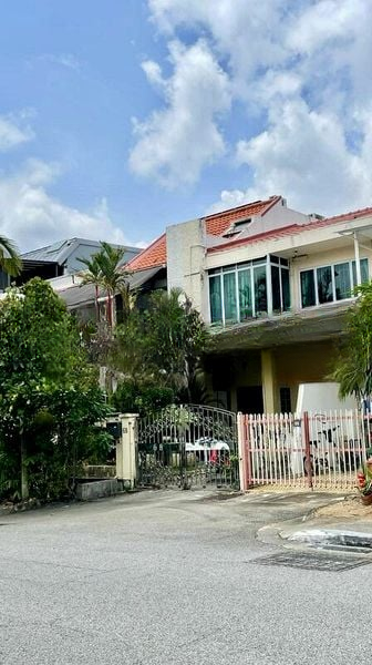 GOLDEN HILL ESTATE 6