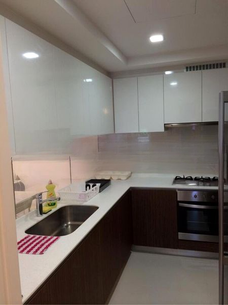 THE LAKEFRONT RESIDENCES 4