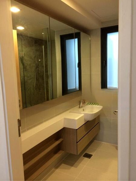 THE LAKEFRONT RESIDENCES 2