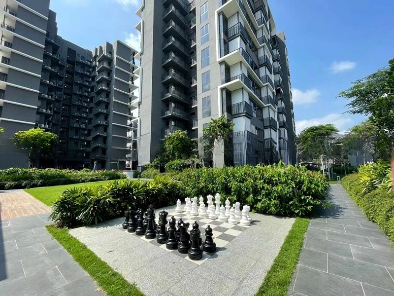 GRANDEUR PARK RESIDENCES 2