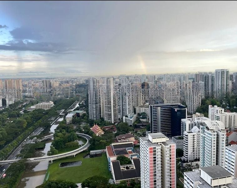 VISTA RESIDENCES 7
