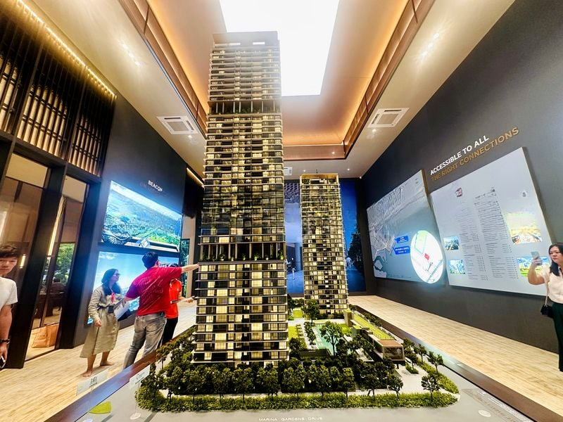 ONE MARINA GARDENS 7