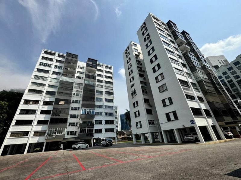 KIM SIA COURT 13