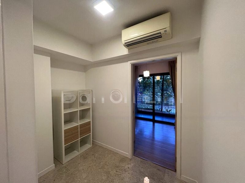 THE LAKEFRONT RESIDENCES 2