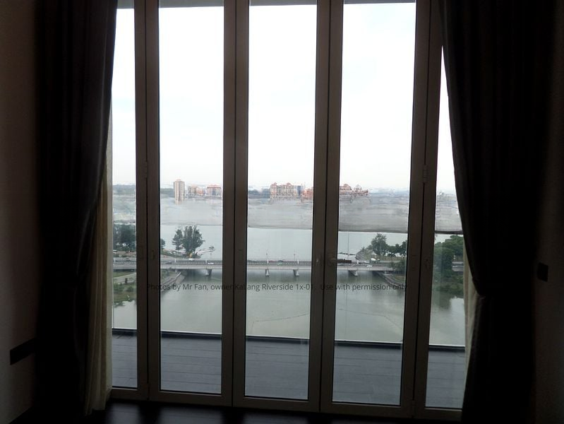 KALLANG RIVERSIDE 12