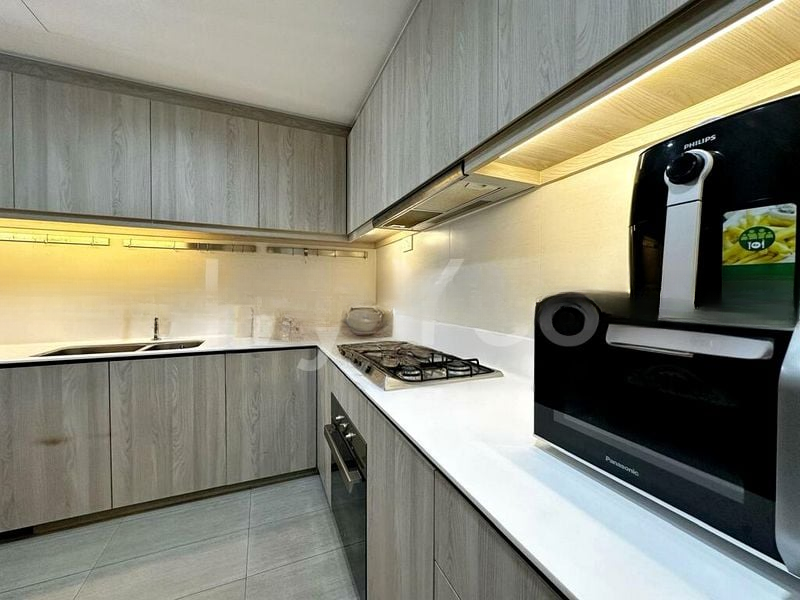 WESTWOOD RESIDENCES 10