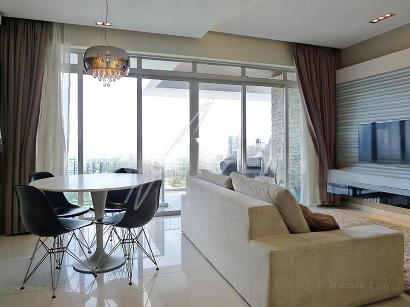 THE METROPOLITAN CONDOMINIUM 10