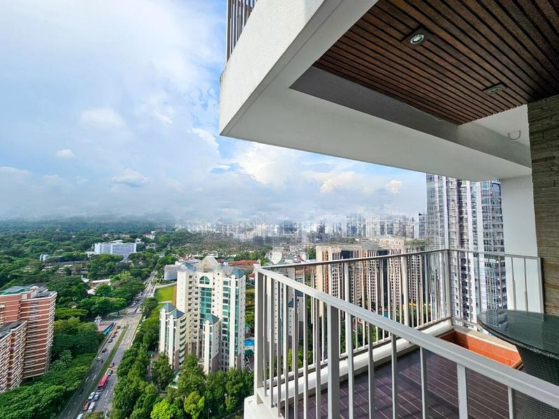 THE METROPOLITAN CONDOMINIUM 5