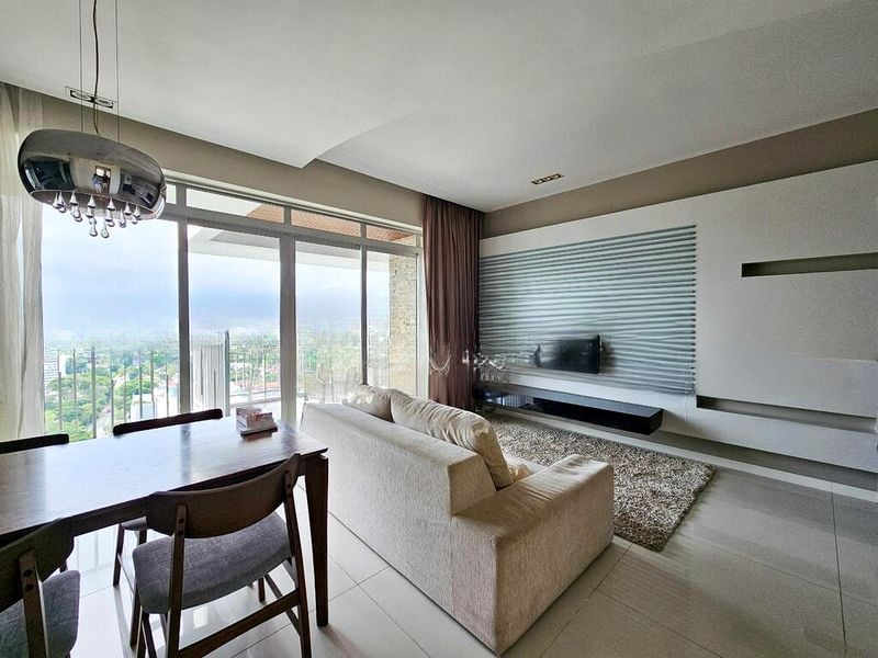 THE METROPOLITAN CONDOMINIUM 9