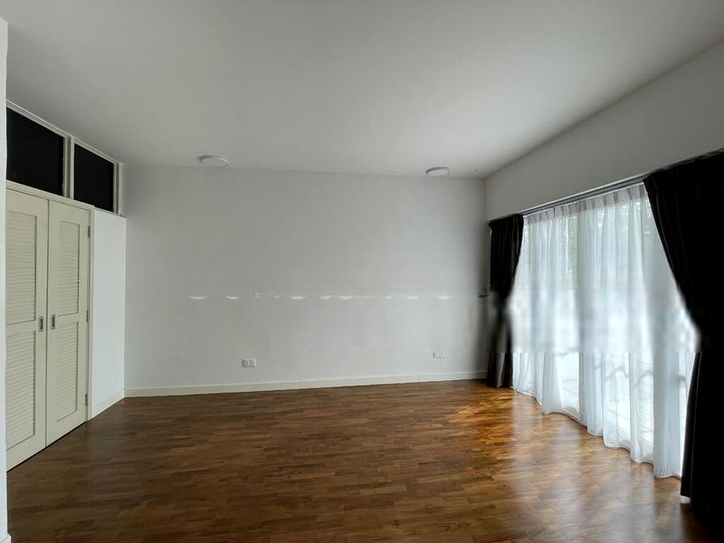 SELETAR HILLS ESTATE 7