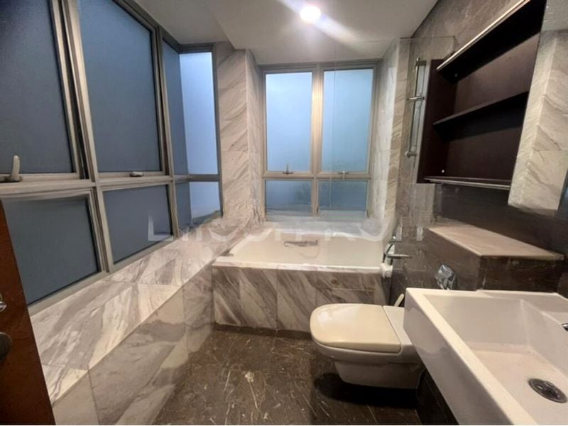 THE PARC CONDOMINIUM 4