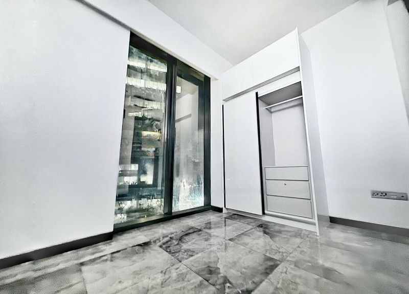 MIDTOWN BAY 3