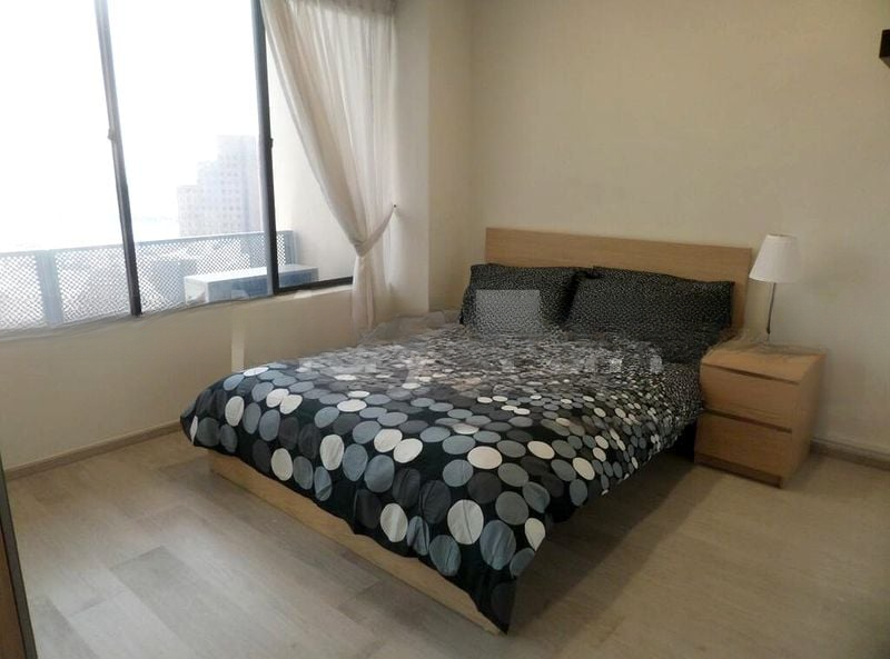 INTERNATIONAL PLAZA 5