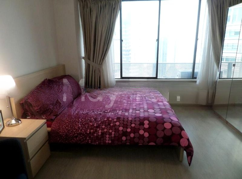 INTERNATIONAL PLAZA 10