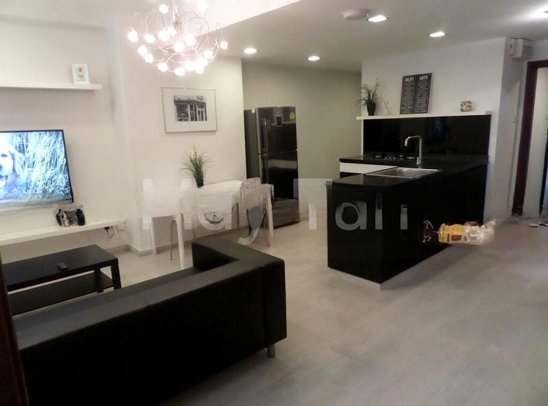 INTERNATIONAL PLAZA 12