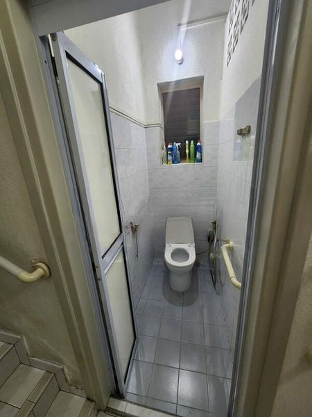TIONG BAHRU ESTATE 3