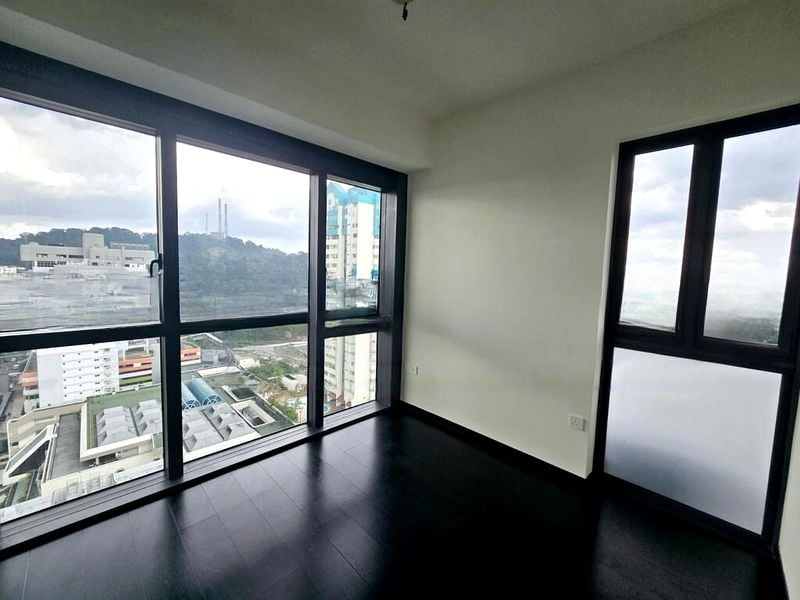 THE LINQ @ BEAUTY WORLD 2