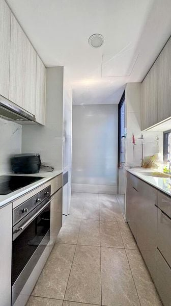 THE CLEMENT CANOPY 5