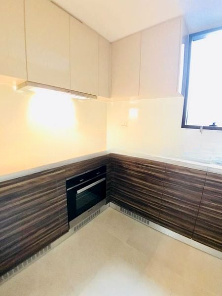 COMMONWEALTH TOWERS 10