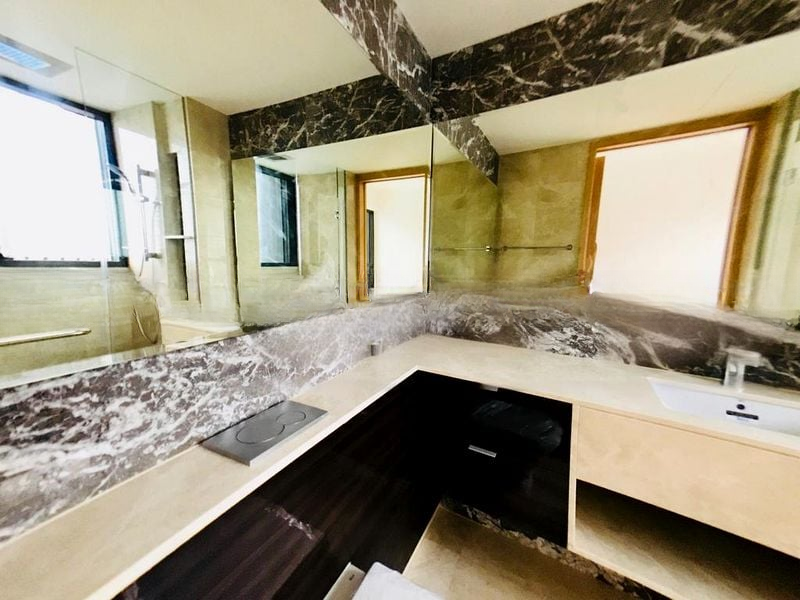 COMMONWEALTH TOWERS 11