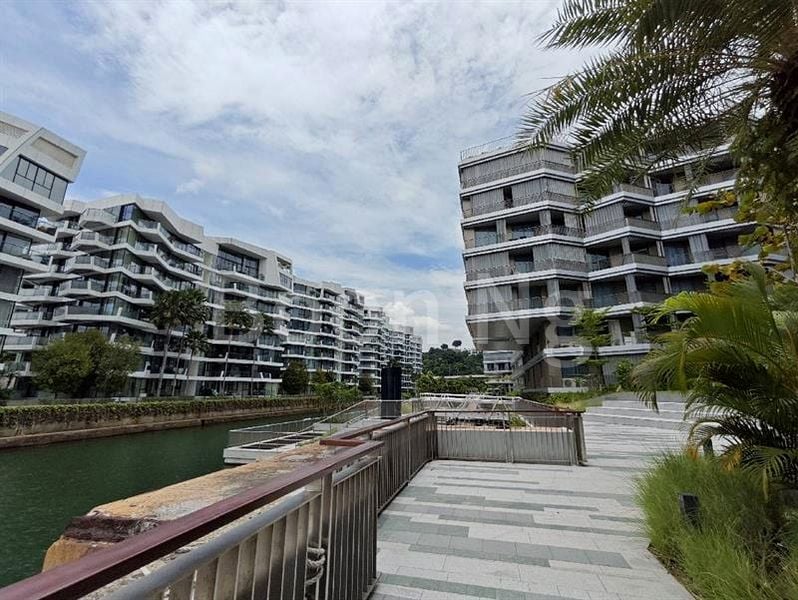 THE REEF AT KING'S DOCK 13