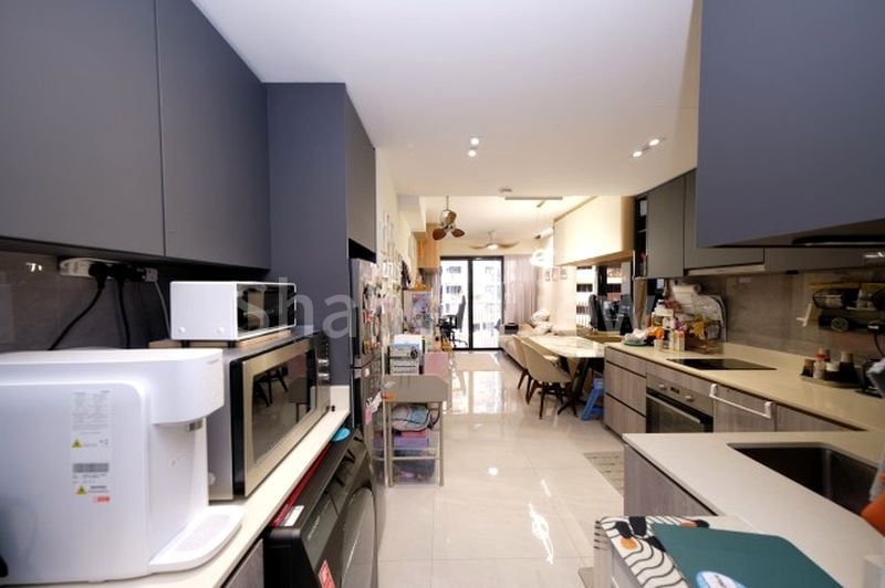 RIVERFRONT RESIDENCES 13