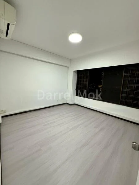 INTERNATIONAL PLAZA 5