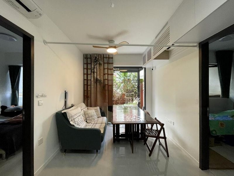 RIVERFRONT RESIDENCES 5