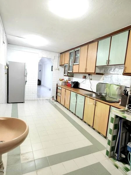 BT BATOK EAST AVE 5 4