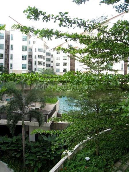 THE BERTH BY THE COVE 11