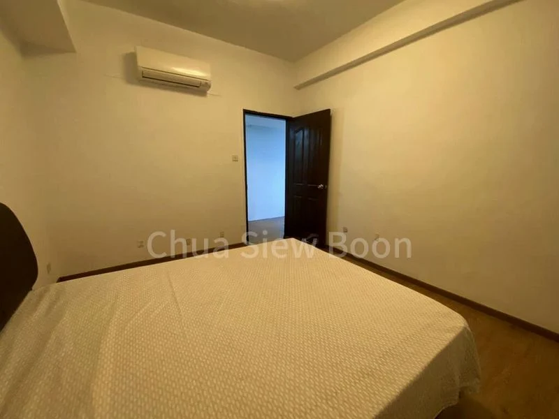 INTERNATIONAL PLAZA 2