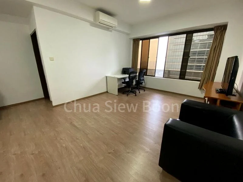 INTERNATIONAL PLAZA 10