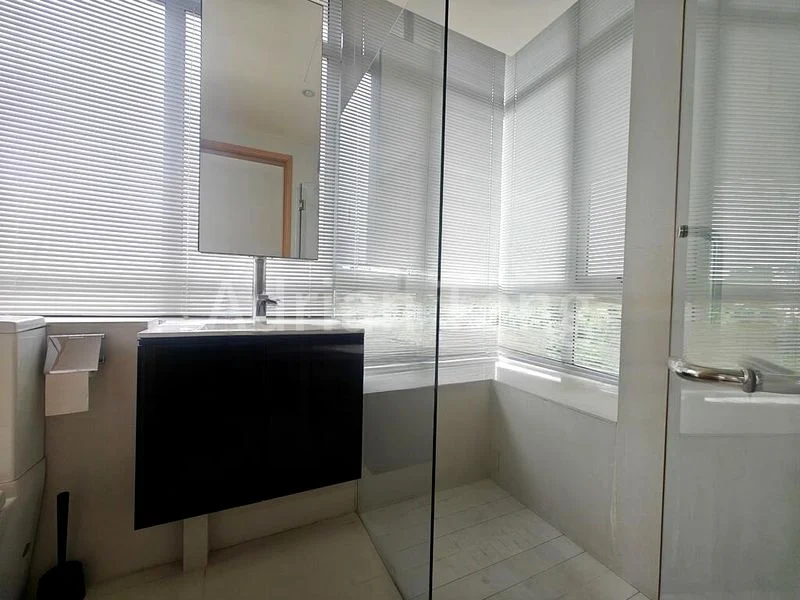 THE COTERIE @ HOLLAND 9