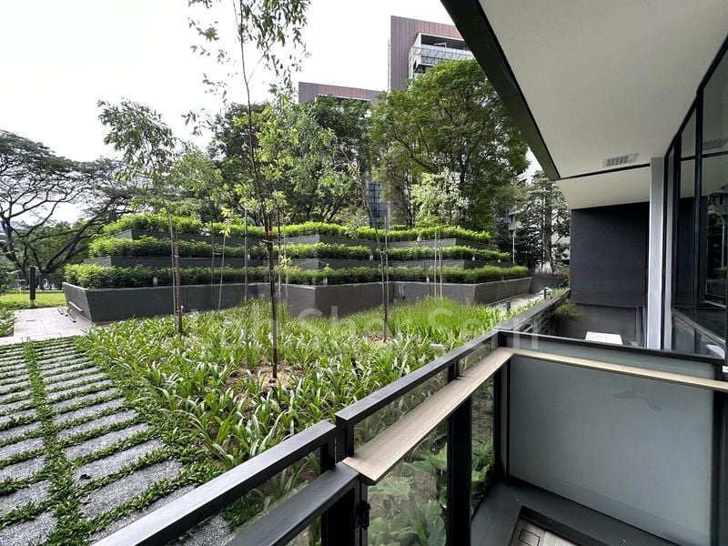 LEEDON GREEN 12