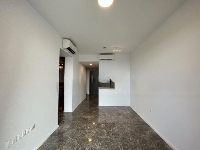 AVENUE SOUTH RESIDENCE 8