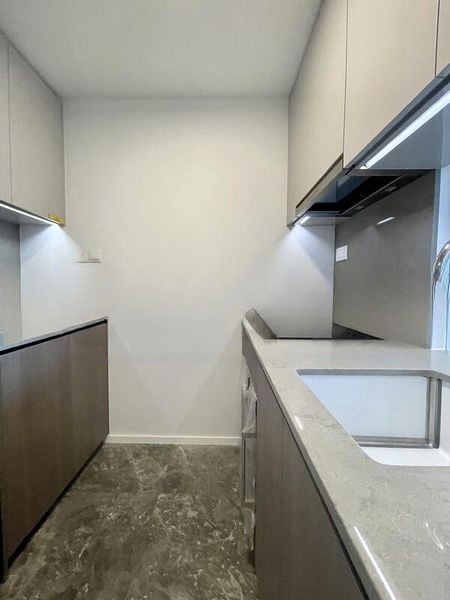 AVENUE SOUTH RESIDENCE 11