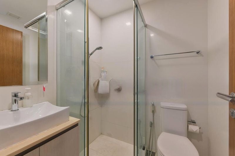 38 I SUITES 1