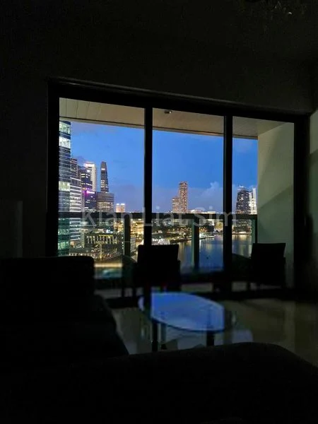MARINA BAY RESIDENCES 10