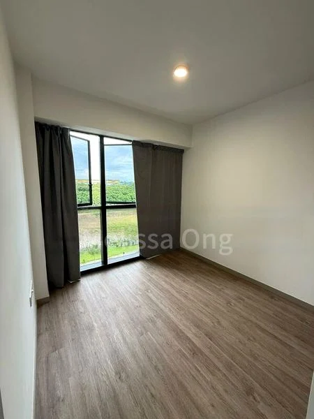 RIVERFRONT RESIDENCES 6