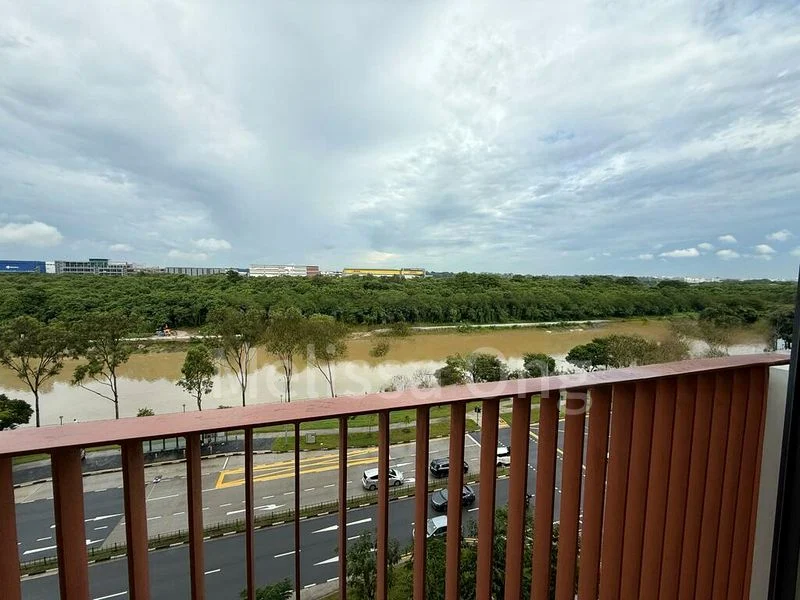 RIVERFRONT RESIDENCES 8